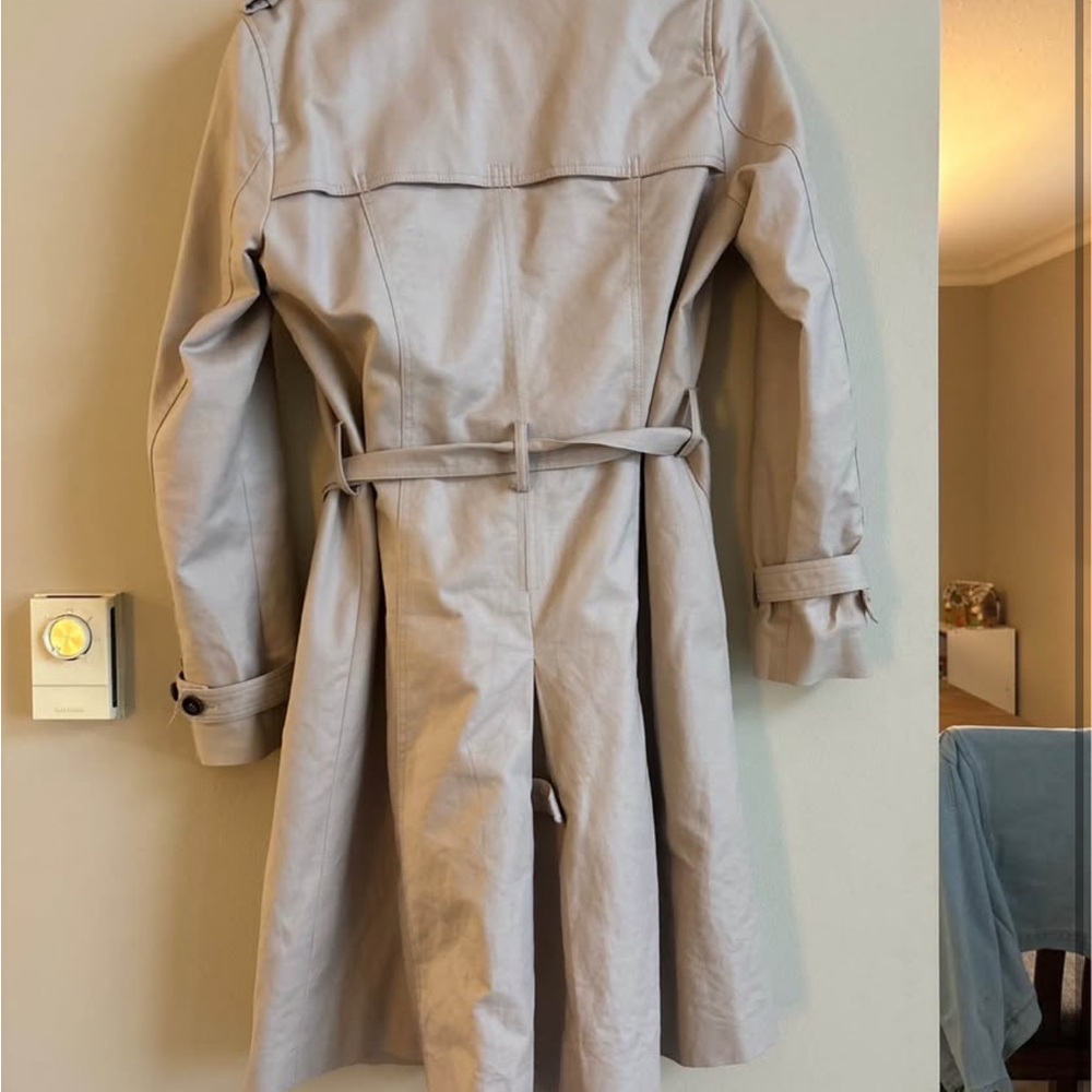 le chateau Classic Beige Trench Coat - Picture 3 of 7